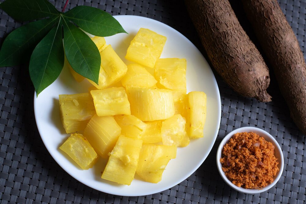 Cassava (Manihot esculenta)